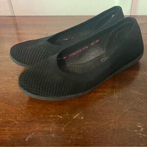 Sketchers Cleo Women's Black Stretch Fit Flats size 8